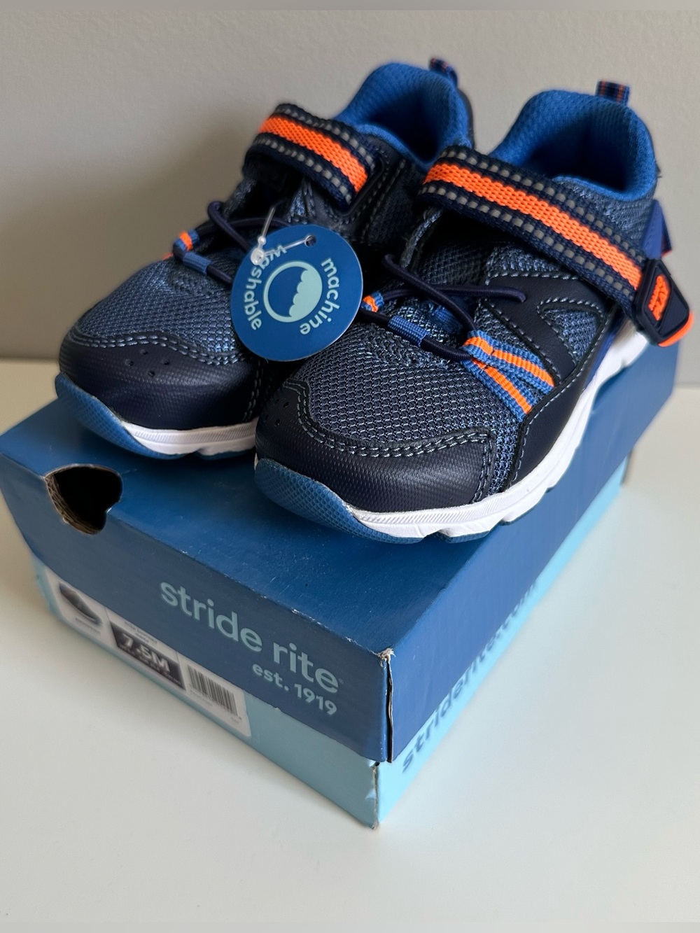 NEW in Box Stride Rite Made 2 Play Toddler Size 7.5M Blue Sneakers